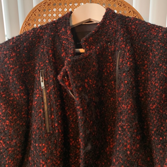 Textured Banana Republic Blazer - Picture 2 of 5